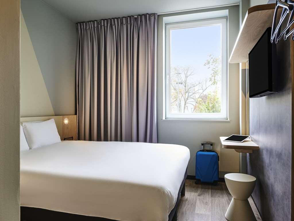 Ibis Budget إبينال الغرفة الصورة